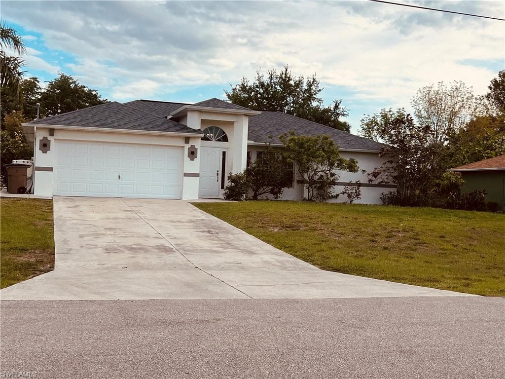 5245 Butte St, Lehigh Acres, FL 33971-2