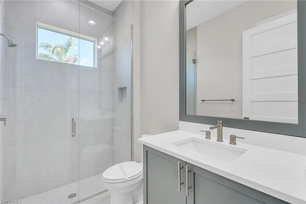 8750 Calypso Ct, Naples, FL 34112-20