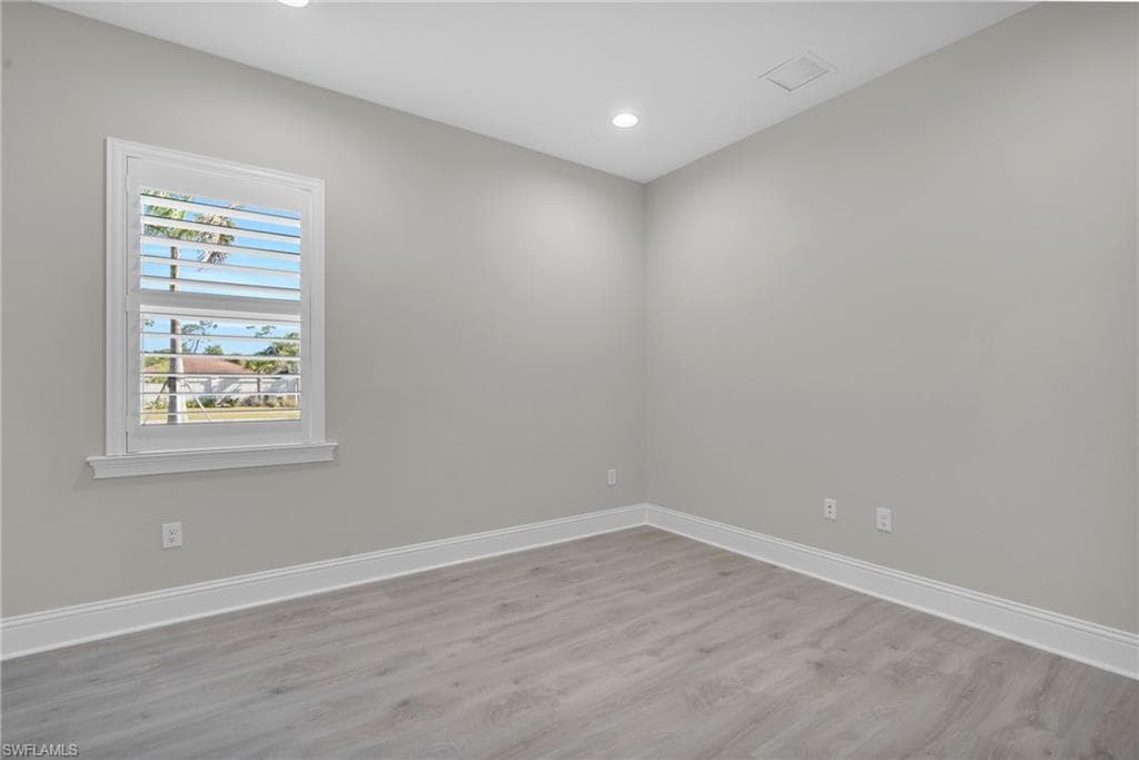8750 Calypso Ct, Naples, FL 34112-23