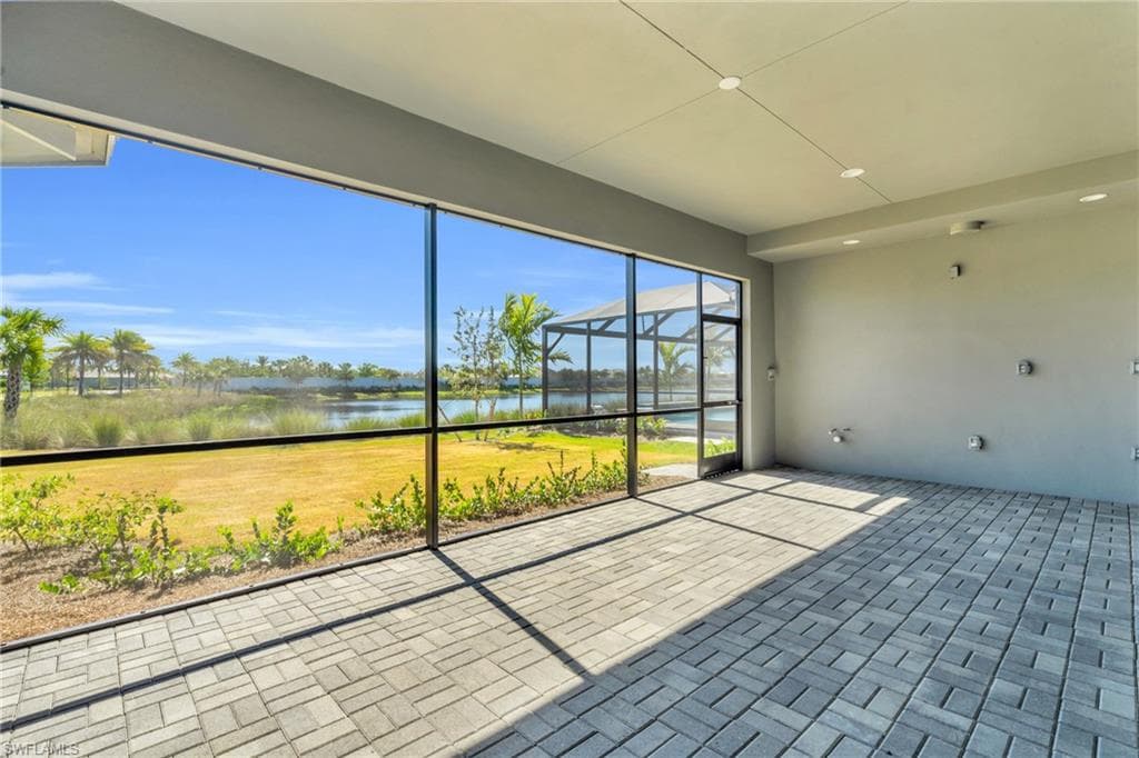 8750 Calypso Ct, Naples, FL 34112-29