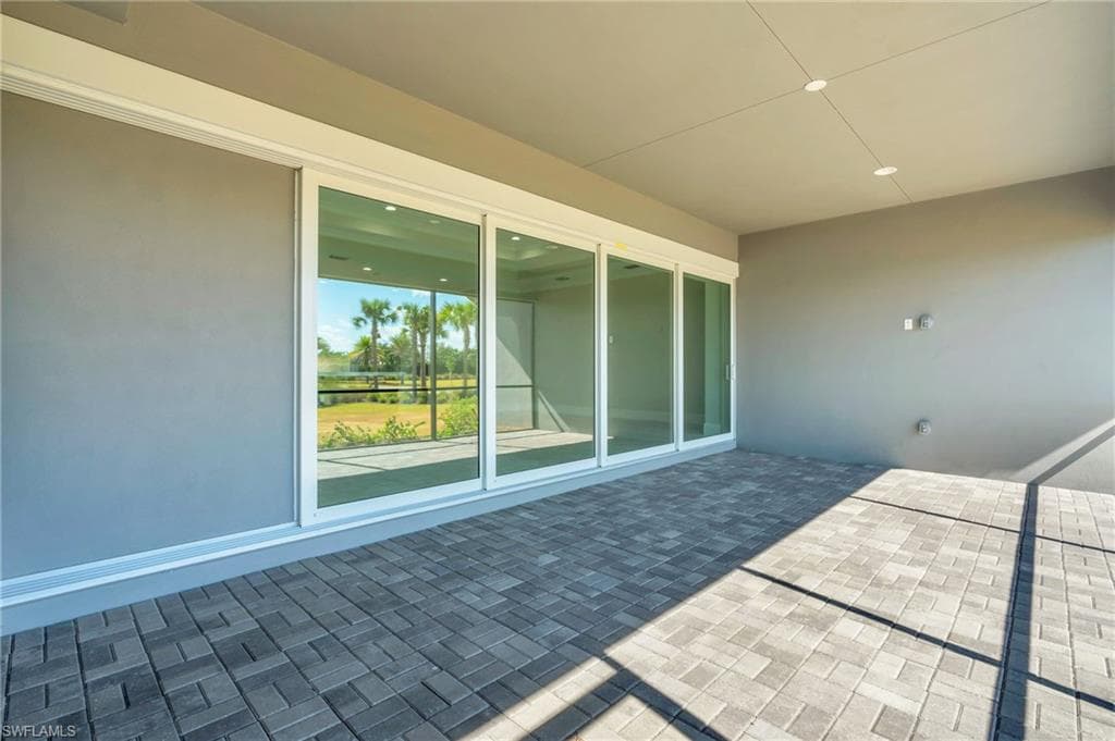 8750 Calypso Ct, Naples, FL 34112-30