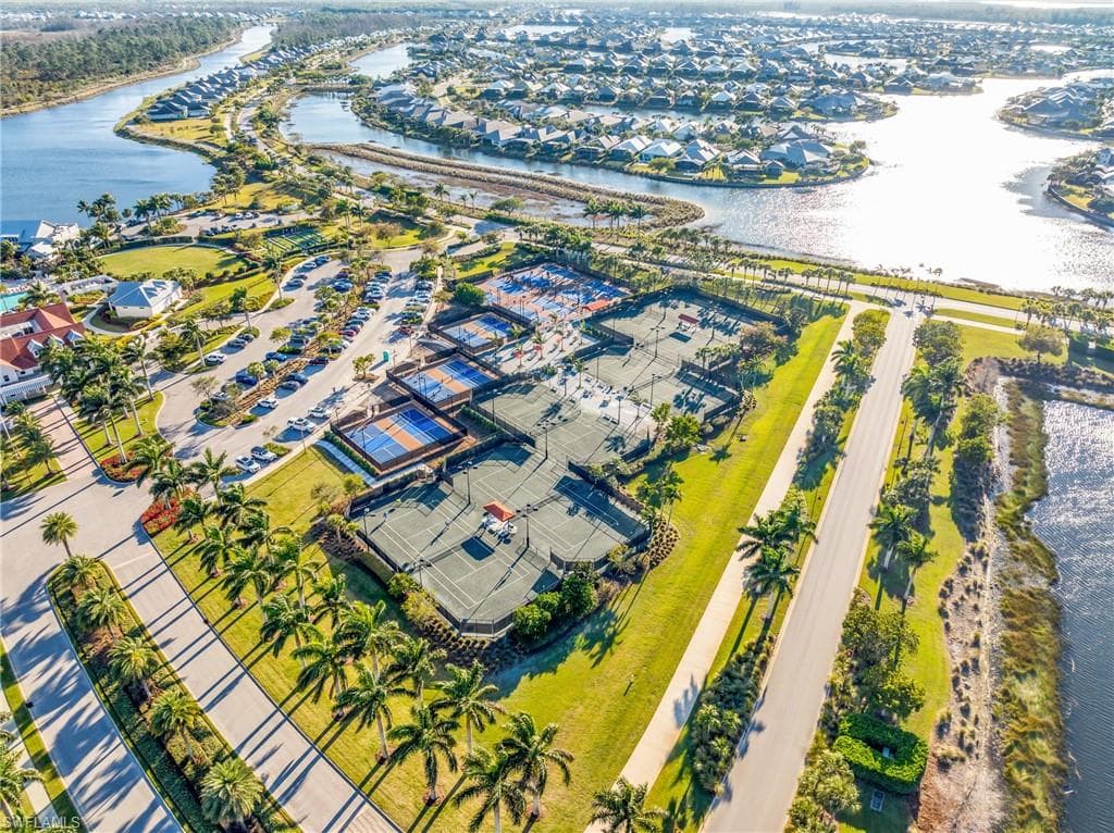 8750 Calypso Ct, Naples, FL 34112-32