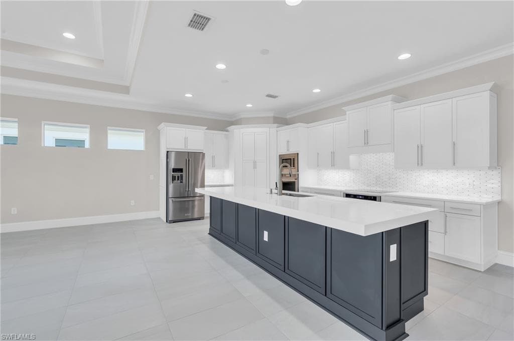 8750 Calypso Ct, Naples, FL 34112-6