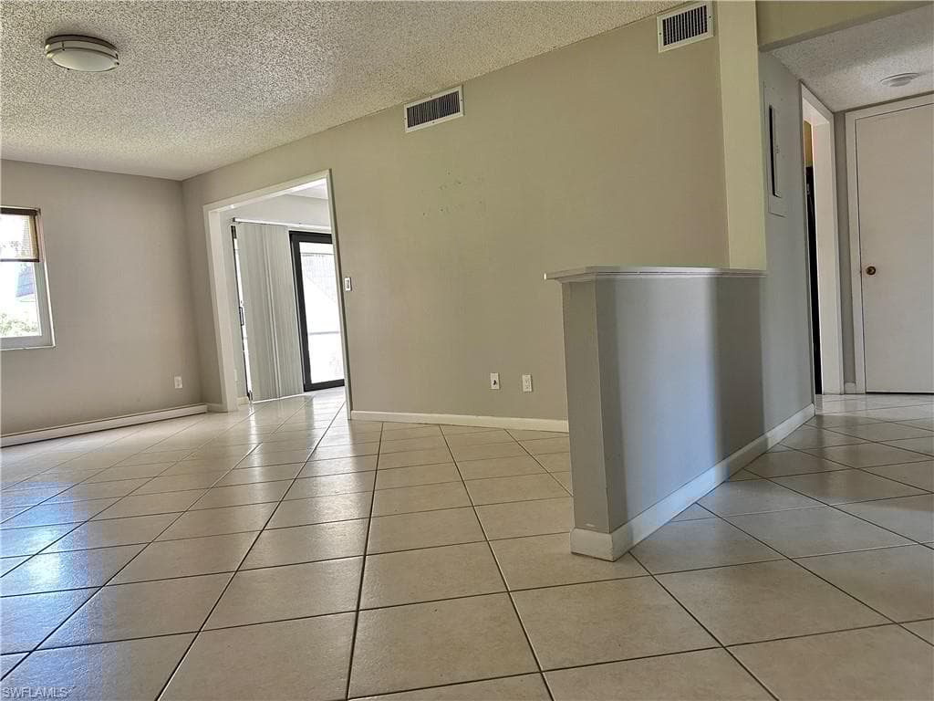 1712 Bald Eagle Dr 1712a, Naples, FL 34105-14