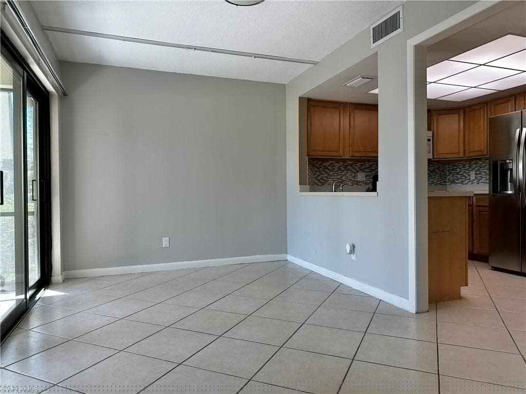 1712 Bald Eagle Dr 1712a, Naples, FL 34105-18