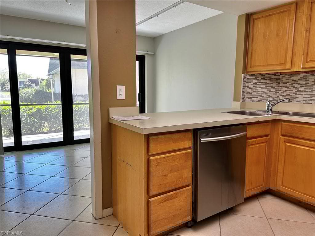 1712 Bald Eagle Dr 1712a, Naples, FL 34105-20