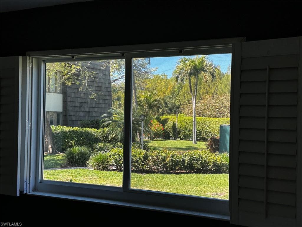 1712 Bald Eagle Dr 1712a, Naples, FL 34105-28