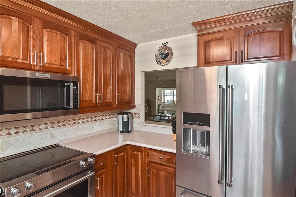 1100 9th St S C102, Naples, FL 34102-10