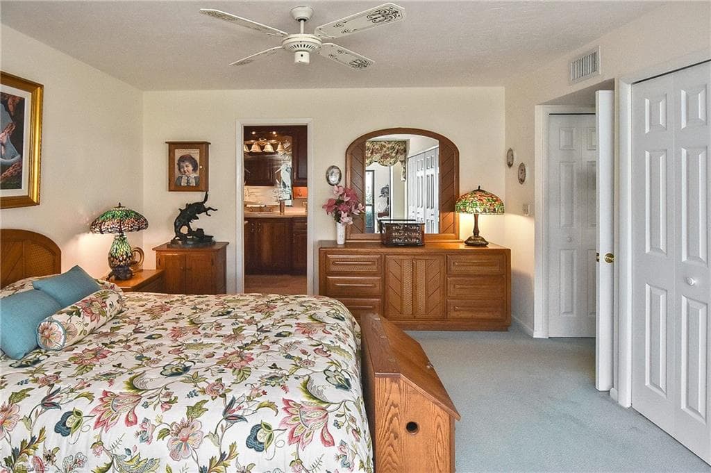 1100 9th St S C102, Naples, FL 34102-24