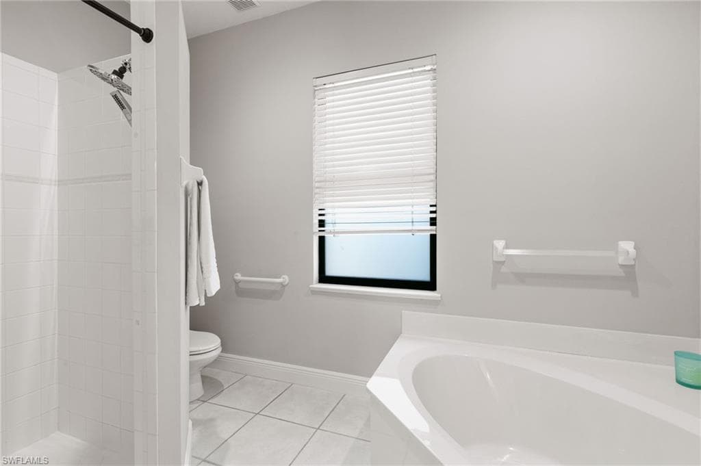 1111 Abbeville Ct, Marco Island, FL 34145-17