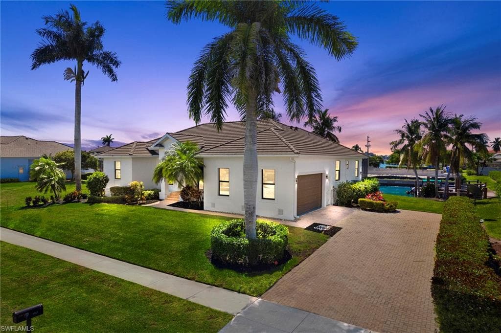 1111 Abbeville Ct, Marco Island, FL 34145-38