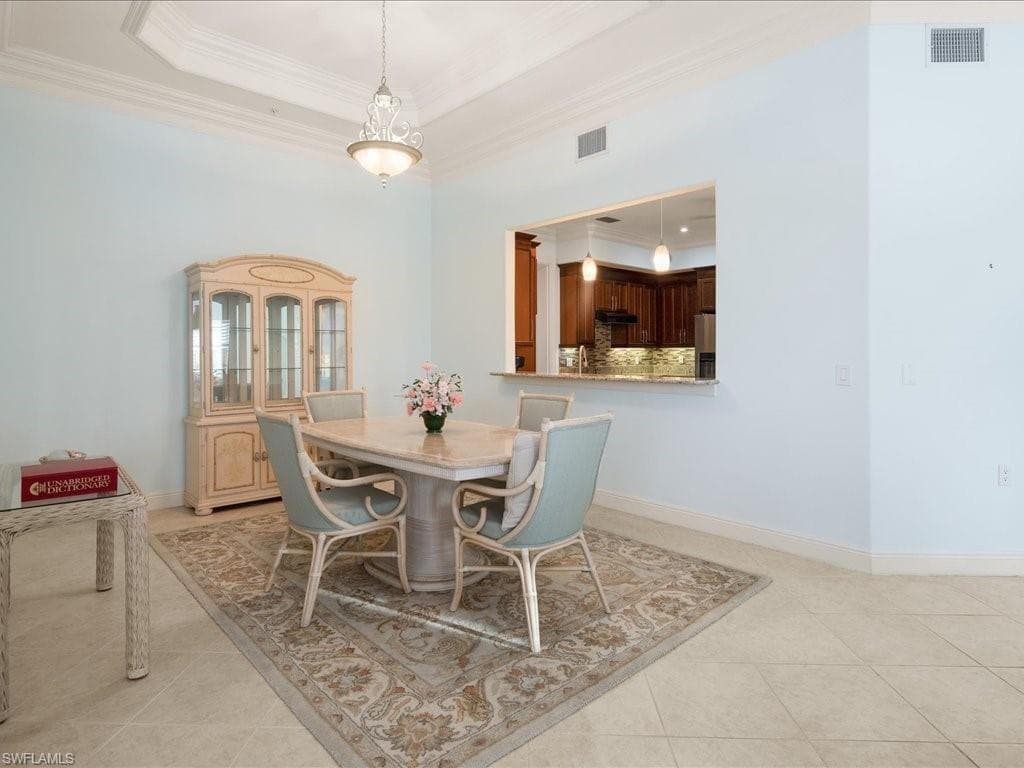 1498 Borghese Ln 101, Naples, FL 34114-16