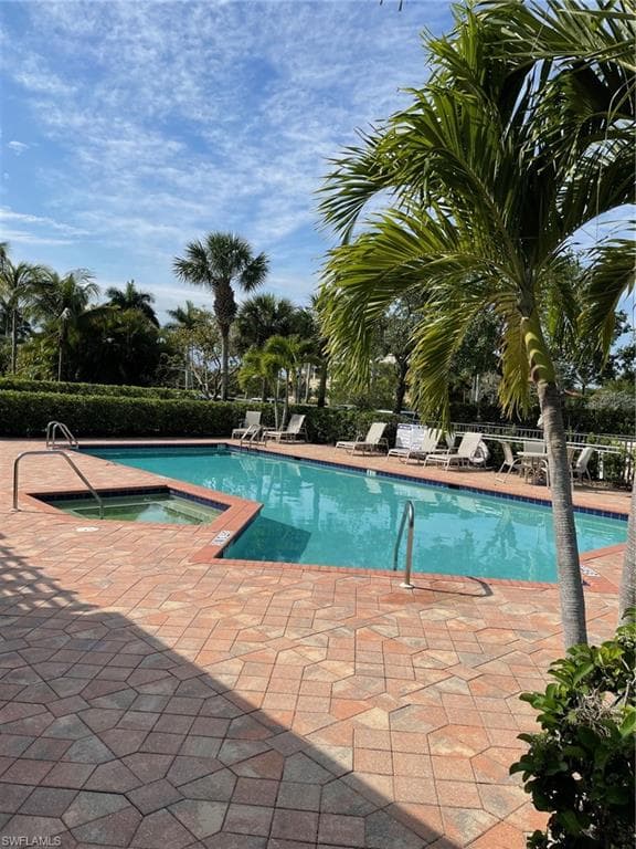 1498 Borghese Ln 101, Naples, FL 34114-27