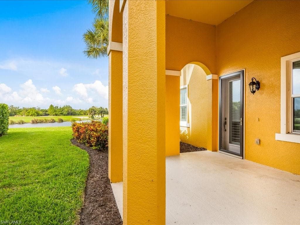 1498 Borghese Ln 101, Naples, FL 34114-6