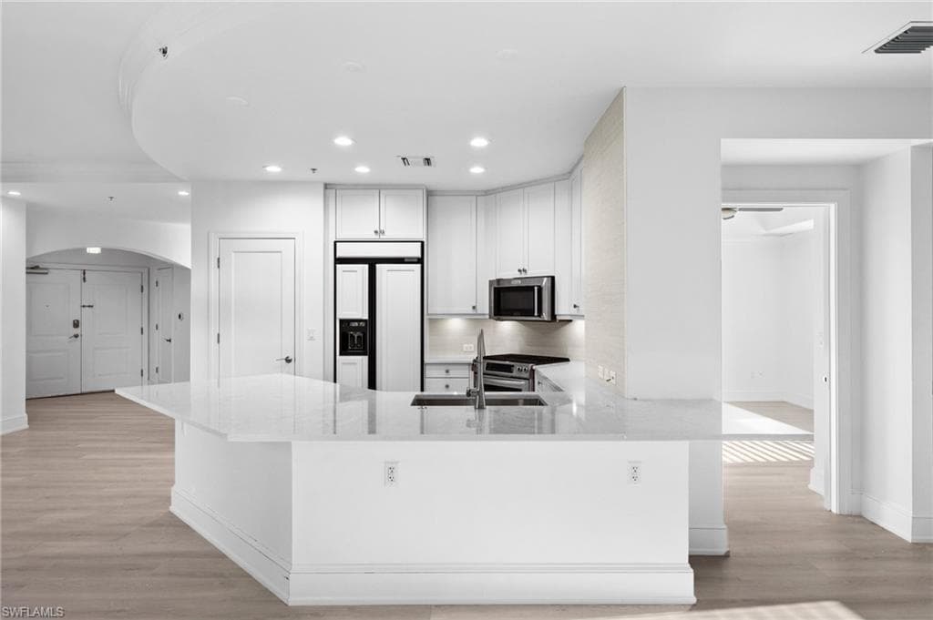9123 Strada Pl 7316, Naples, FL 34108-9