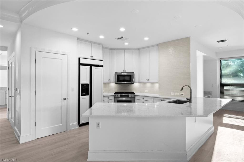 9123 Strada Pl 7316, Naples, FL 34108-6