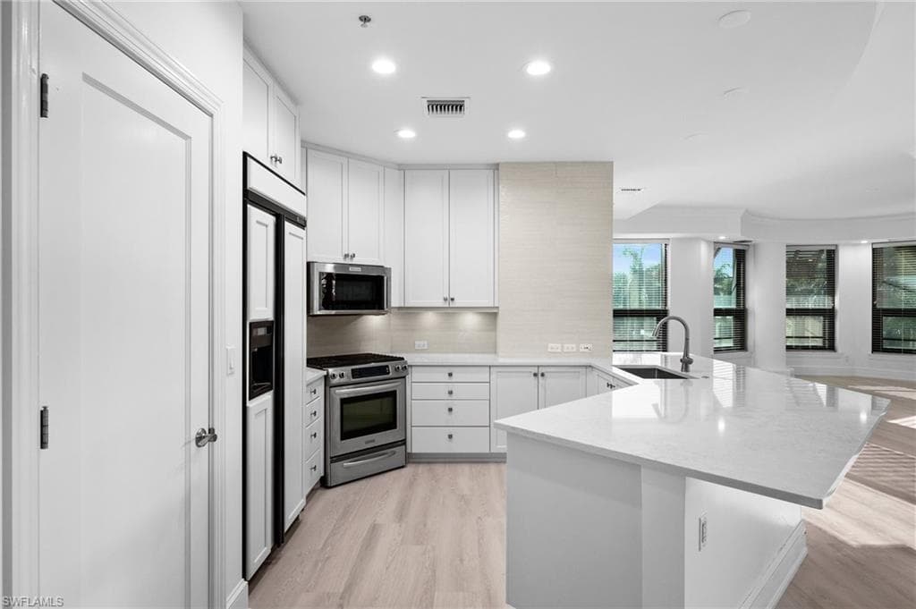 9123 Strada Pl 7316, Naples, FL 34108-7