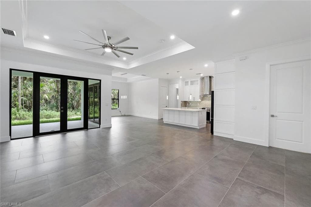 834 Wilson Blvd N, Naples, FL 34120-3