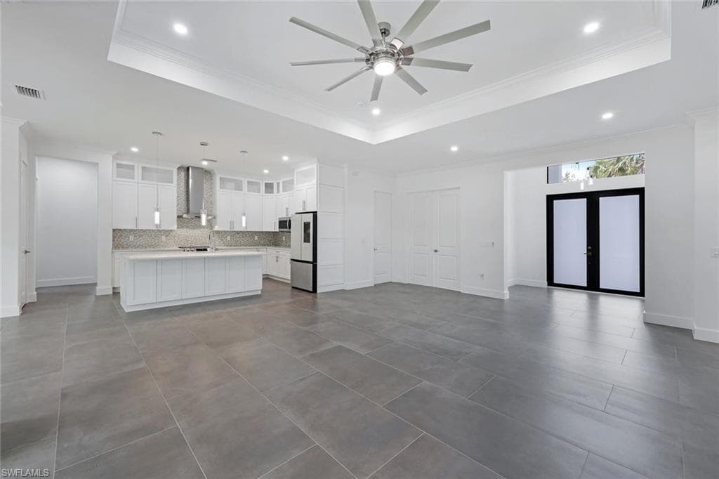 834 Wilson Blvd N, Naples, FL 34120-4