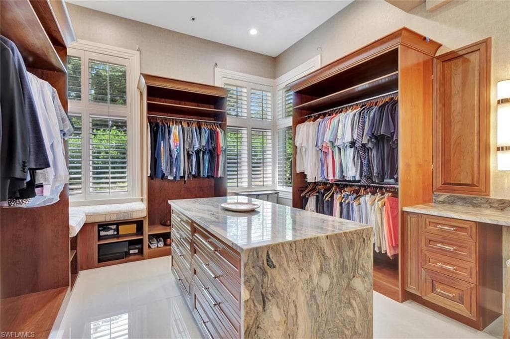 656 Hickory Rd, Naples, FL 34108-19