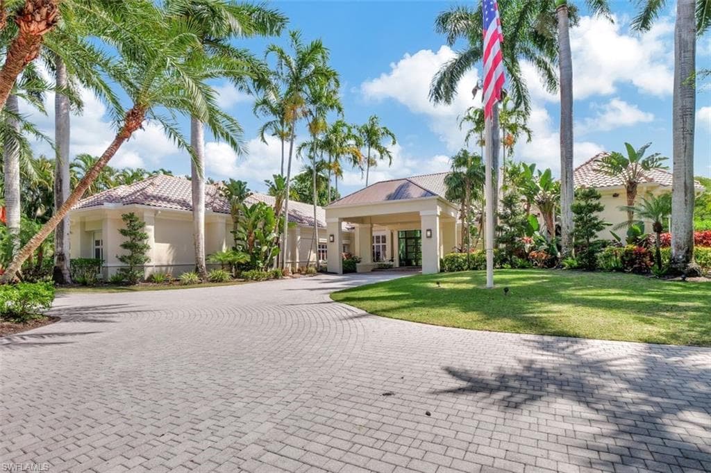 656 Hickory Rd, Naples, FL 34108-48