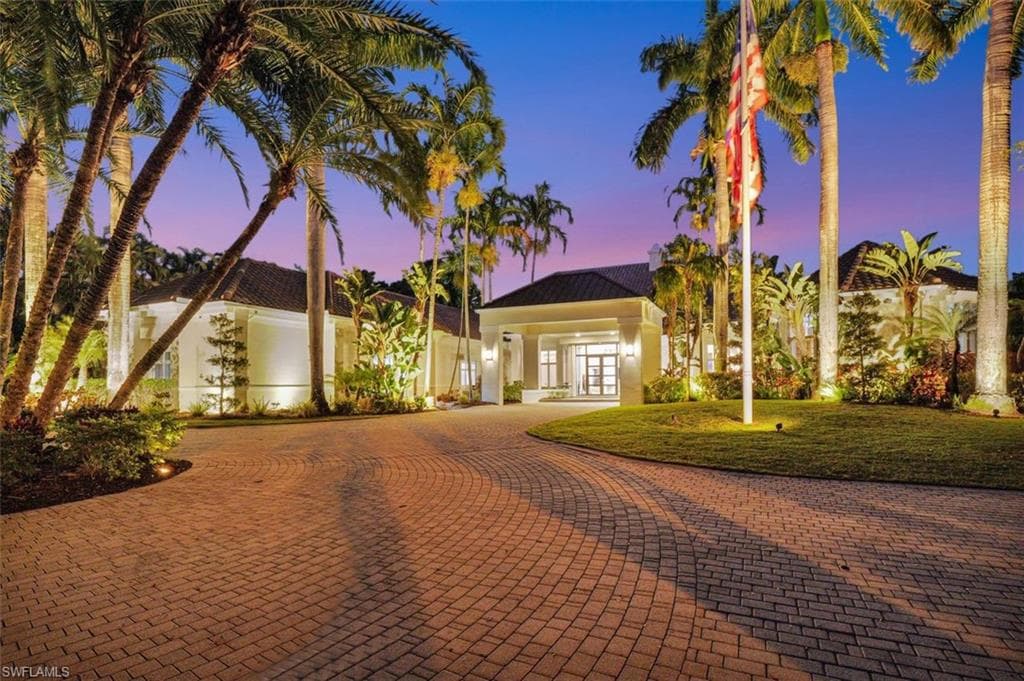 656 Hickory Rd, Naples, FL 34108-49