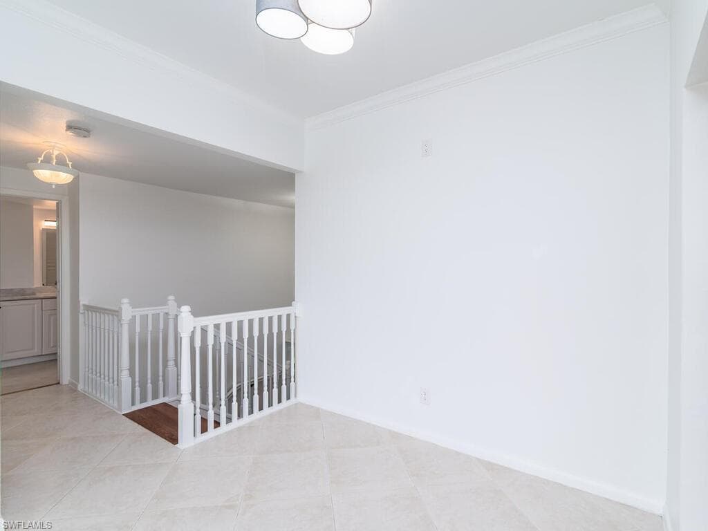 961 Swallow Ave 301b, Marco Island, FL 34145-10