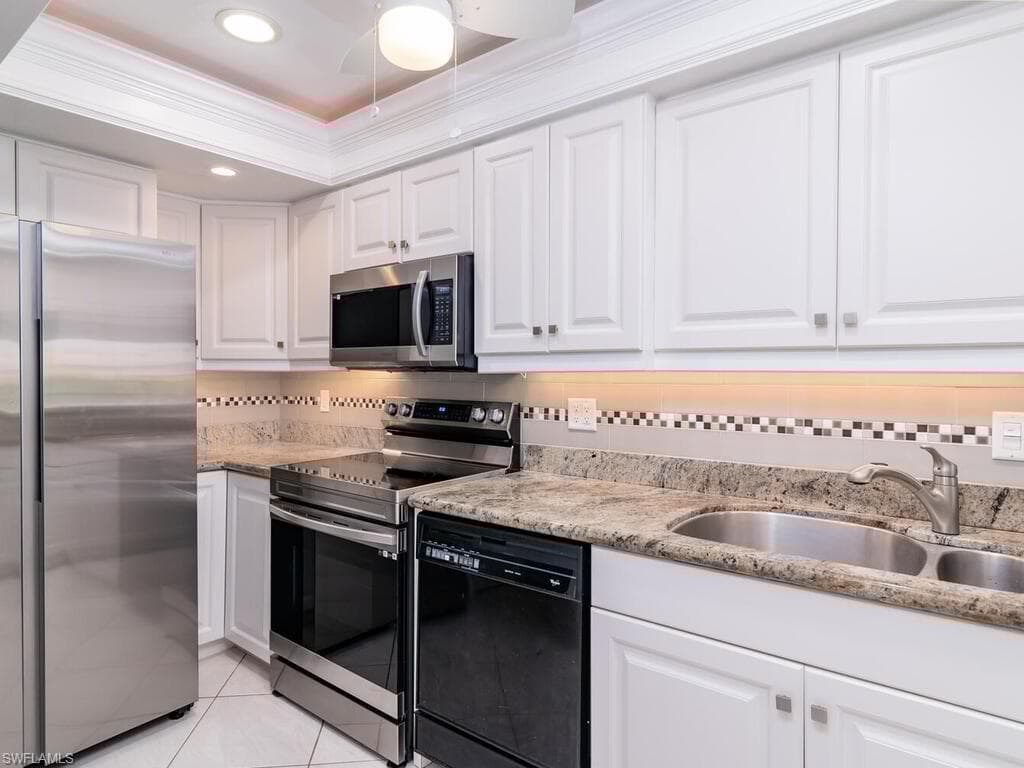 961 Swallow Ave 301b, Marco Island, FL 34145-4
