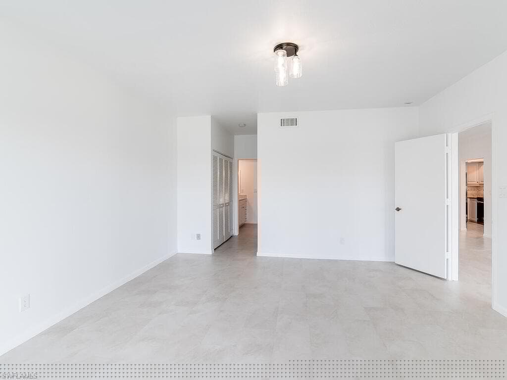 961 Swallow Ave 301b, Marco Island, FL 34145-7