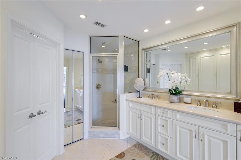 1309 Chesapeake Ave, Naples, FL 34102-30