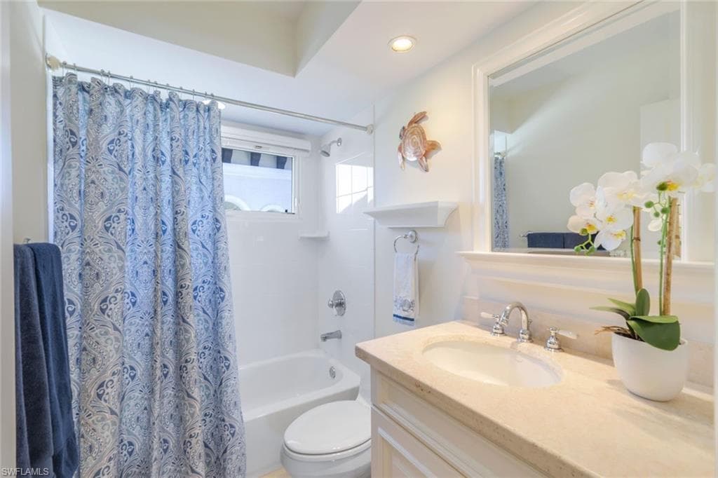 1309 Chesapeake Ave, Naples, FL 34102-32