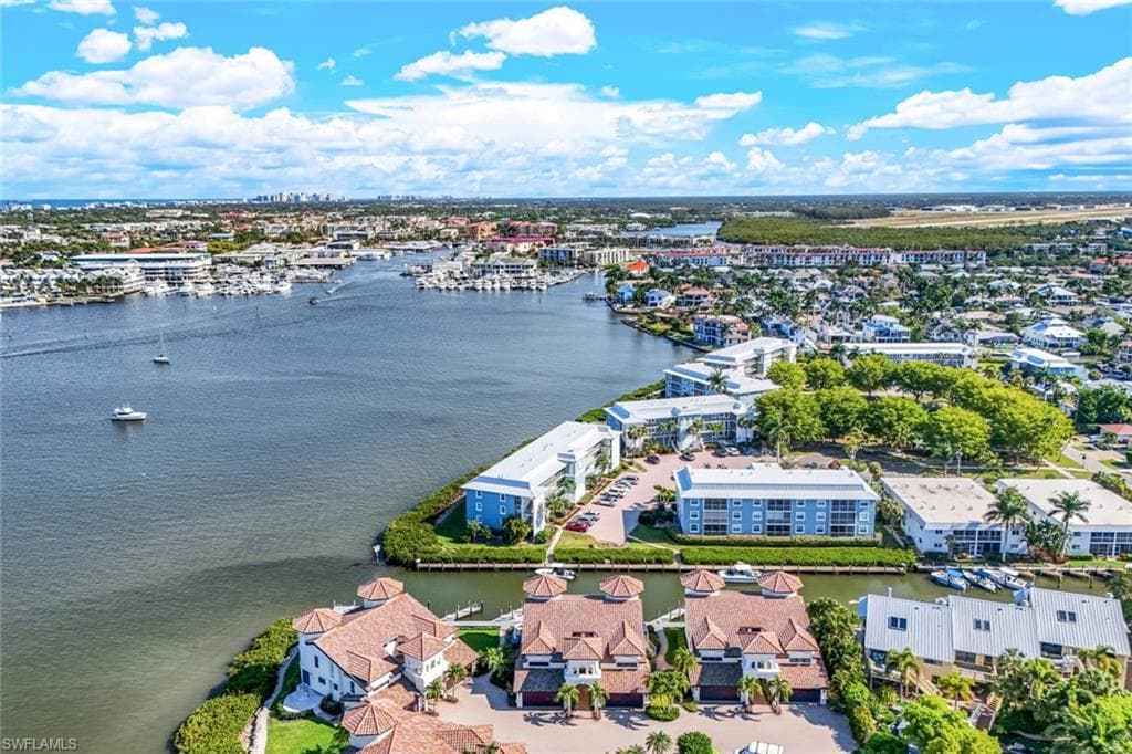 1309 Chesapeake Ave, Naples, FL 34102-4