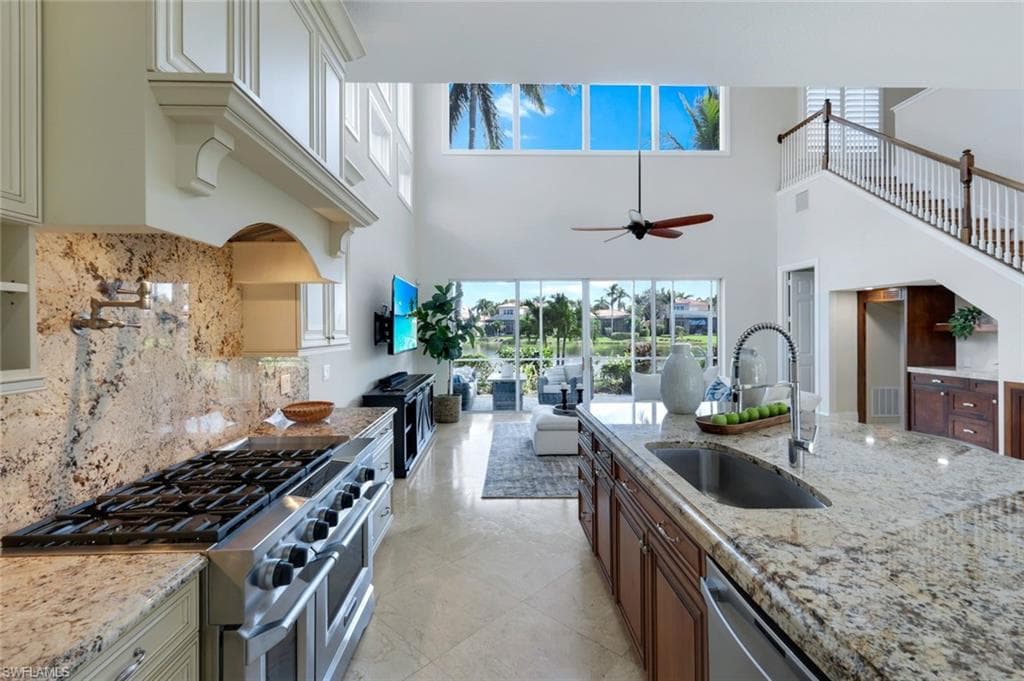 8500 Mallards Pt, Naples, FL 34114-12