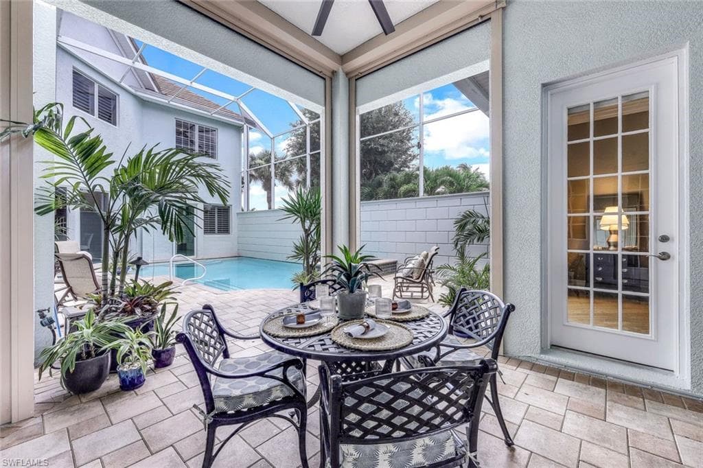 8500 Mallards Pt, Naples, FL 34114-37