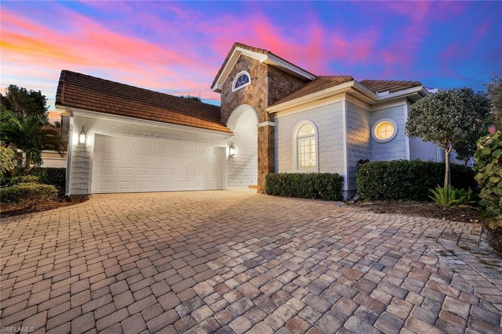 8500 Mallards Pt, Naples, FL 34114-46
