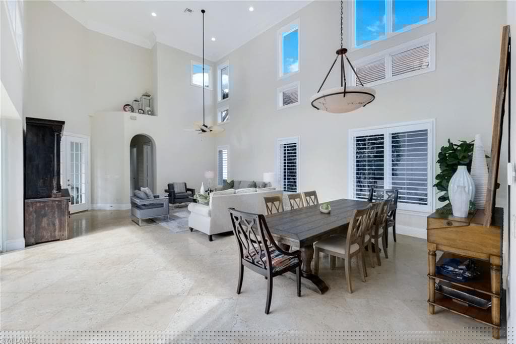 8500 Mallards Pt, Naples, FL 34114-8