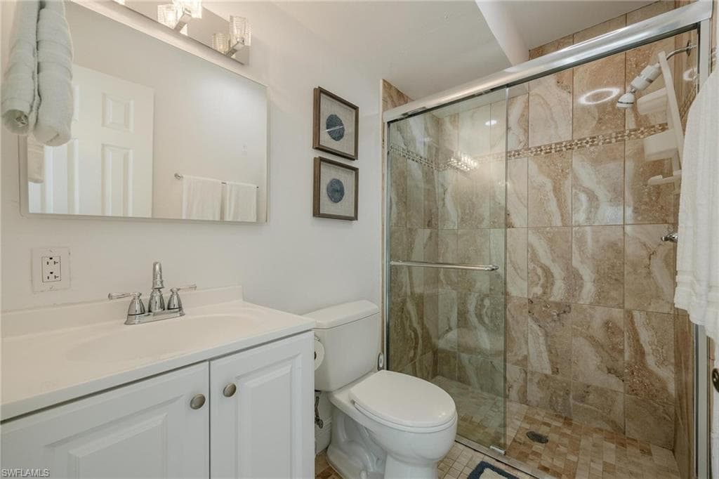 636 98th Ave N, Naples, FL 34108-14