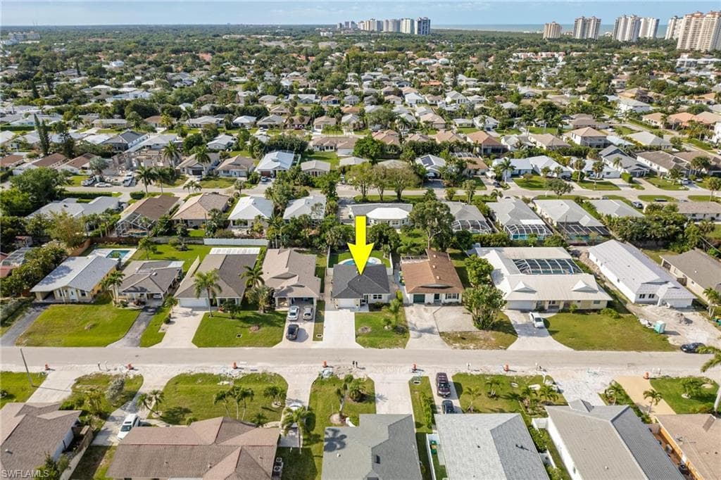 636 98th Ave N, Naples, FL 34108-25