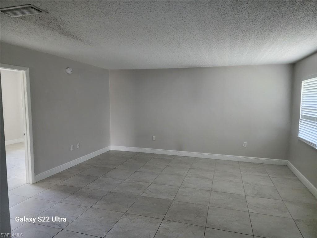3325 Airport Rd N N8, Naples, FL 34105-17
