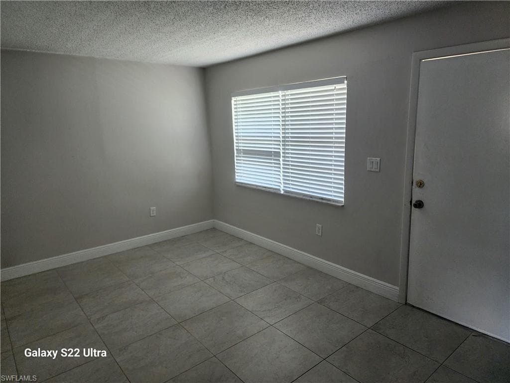 3325 Airport Rd N N8, Naples, FL 34105-18