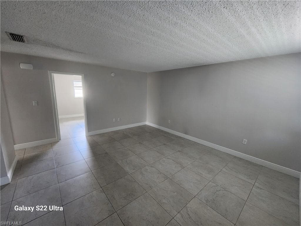 3325 Airport Rd N N8, Naples, FL 34105-19