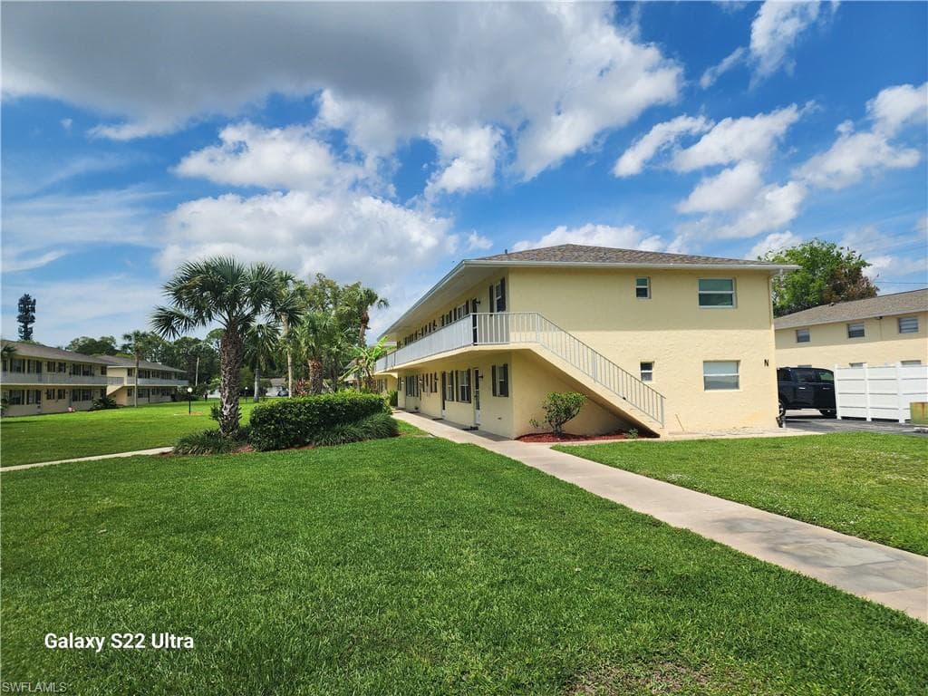 3325 Airport Rd N N8, Naples, FL 34105-4