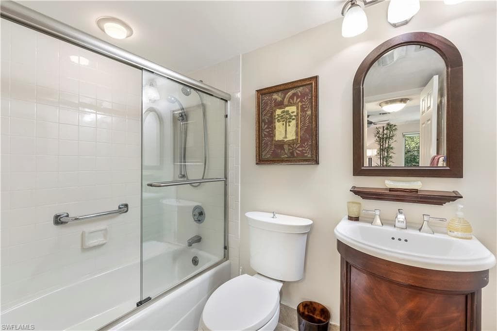 1661 Spoonbill Ln B, Naples, FL 34105-11