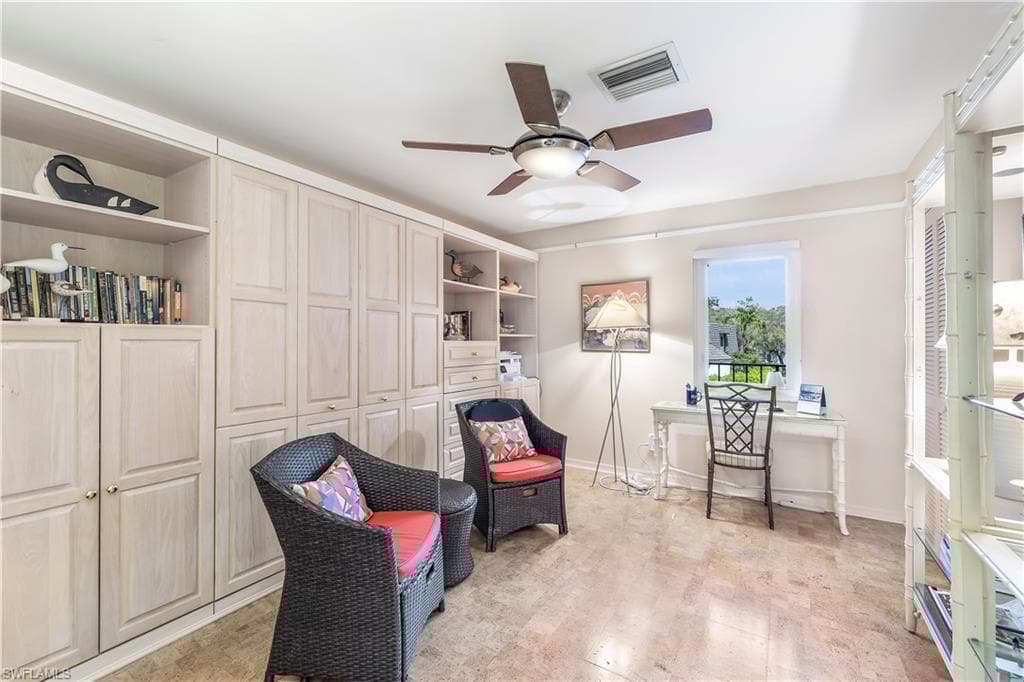 1661 Spoonbill Ln B, Naples, FL 34105-13
