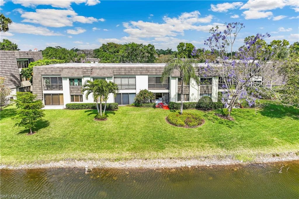 1661 Spoonbill Ln B, Naples, FL 34105-17