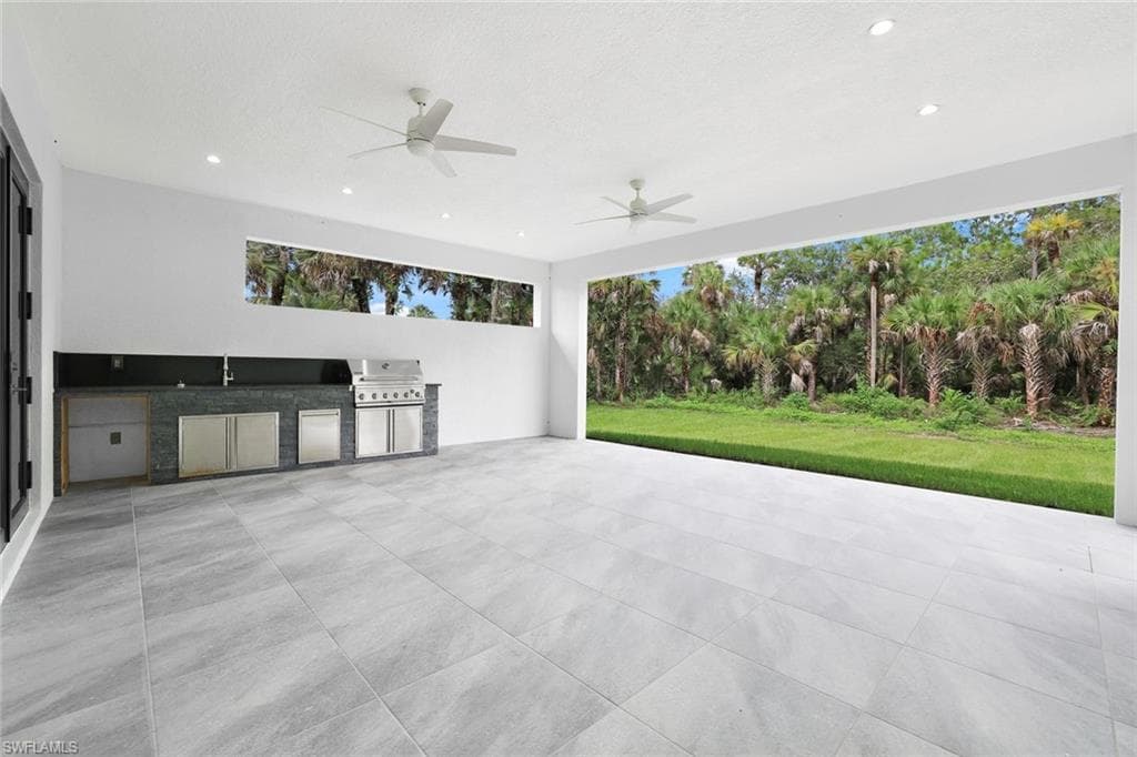1068 16th St NE, Naples, FL 34120-29