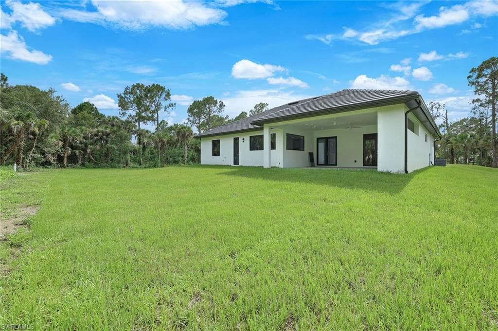 1068 16th St NE, Naples, FL 34120-32