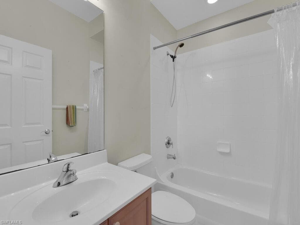 8325 Whisper Trace Way E203, Naples, FL 34114-22