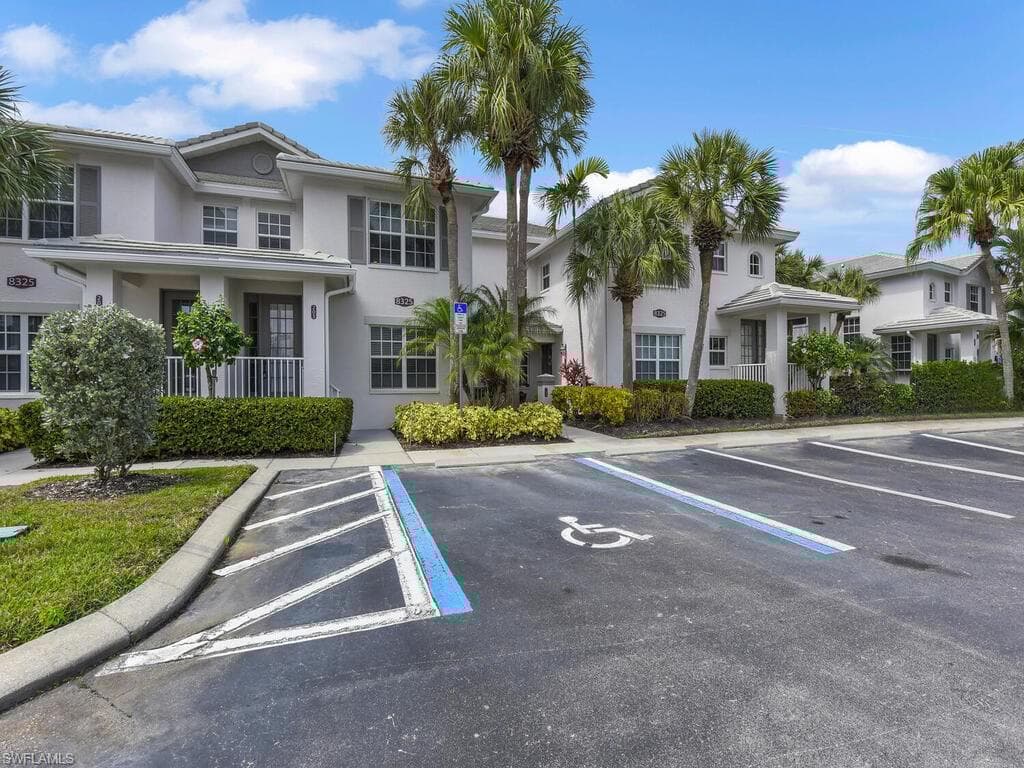 8325 Whisper Trace Way E203, Naples, FL 34114-29