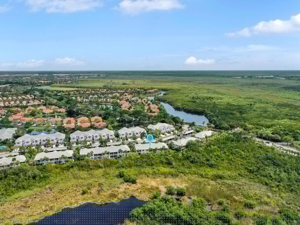 8325 Whisper Trace Way E203, Naples, FL 34114-34